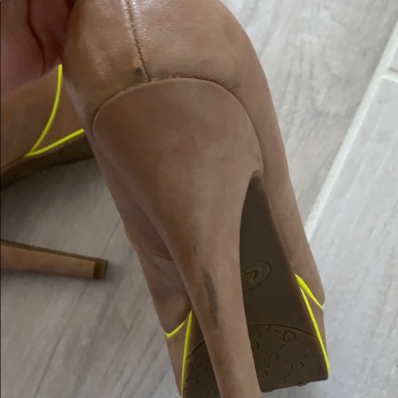 Candies Heel - Picture 5 of 6